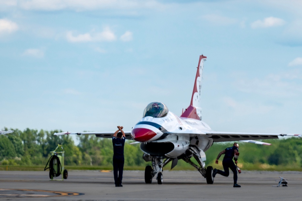 2024 Columbus Air Show heats up the skies