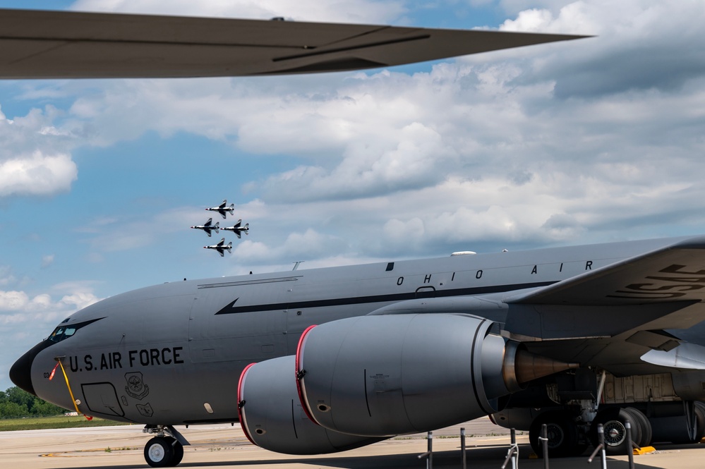 2024 Columbus Air Show heats up the skies