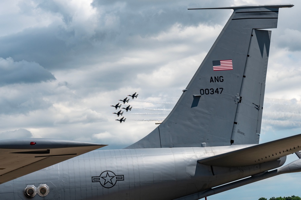 2024 Columbus Air Show heats up the skies