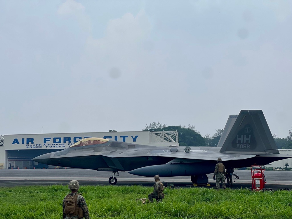 MASA 24: MWSS-371 conducts FARP operations with 199th Fighter Squadron