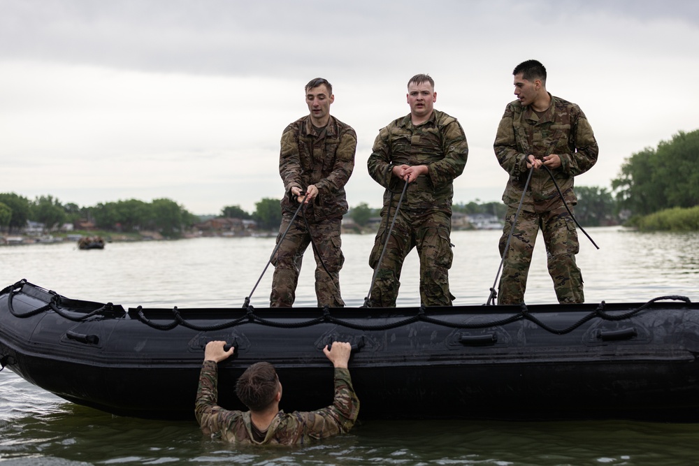 Iowa National Guard Soldiers Conduct Zodiac Inflatable Boat Operations Training