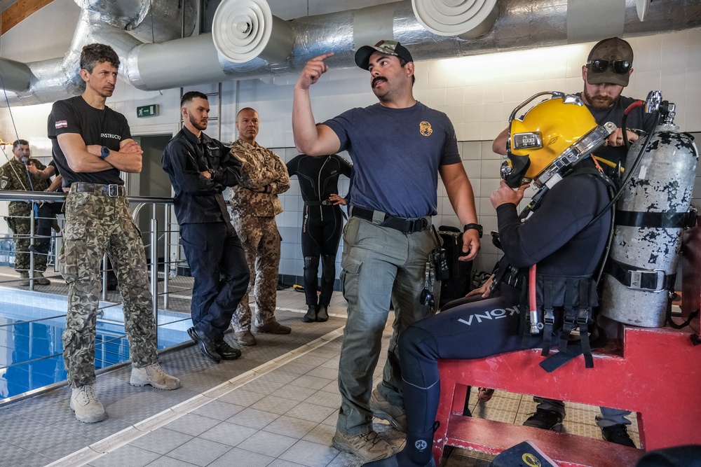 MDSU 2 trains Latvian Navy Divers during BALTOPS 24