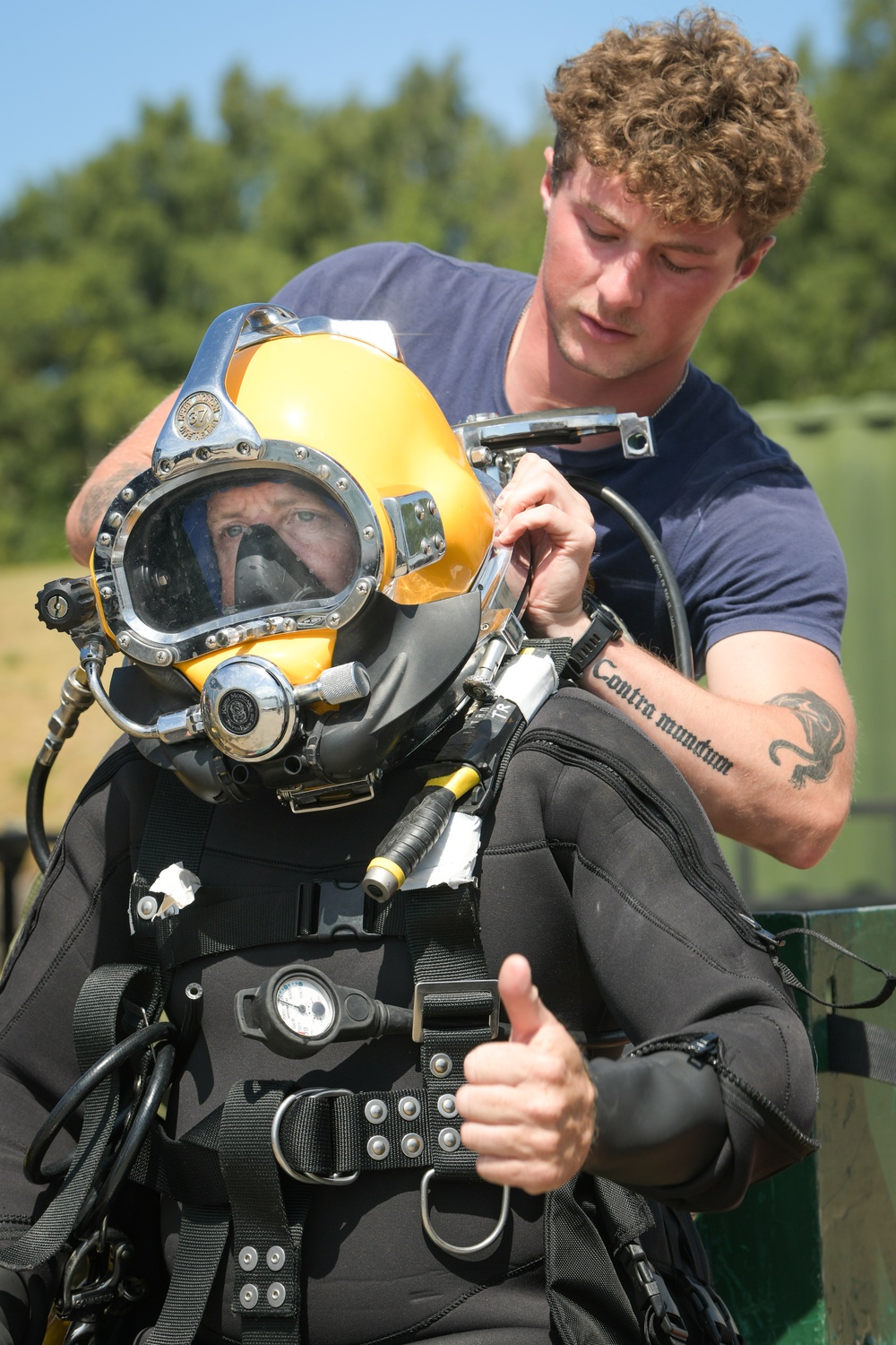 CTF 68 Commodore's last dive of his Naval Career