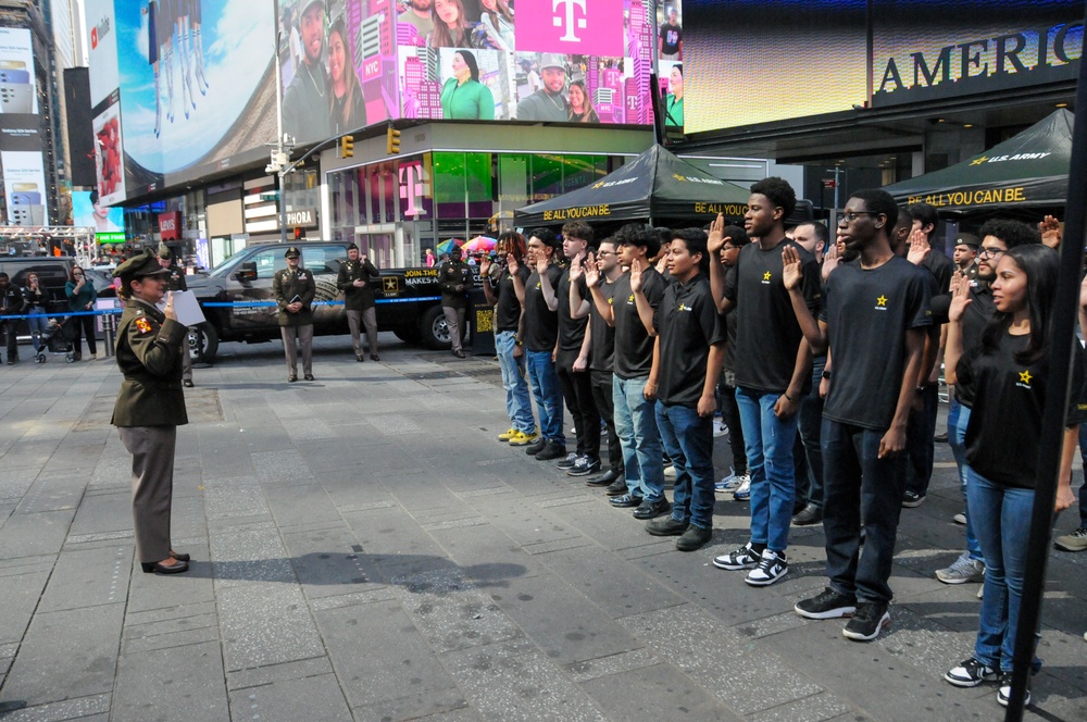 Army Reserve leader celebrates Army’s 249th birthday in heart of ‘Big Apple’