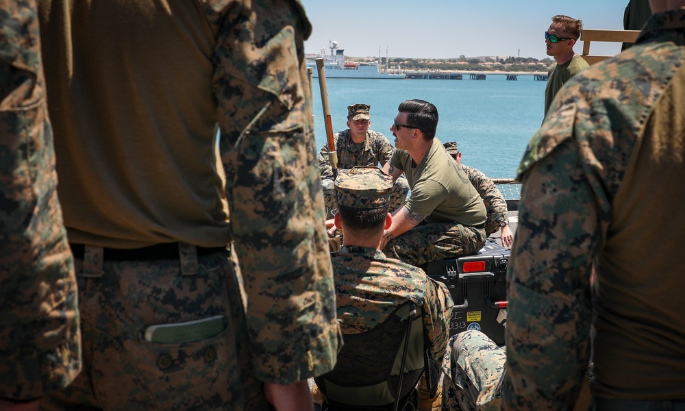 24th MEU (SOC) Counter-IED Class Aboard USS Oak Hill (LSD 51)