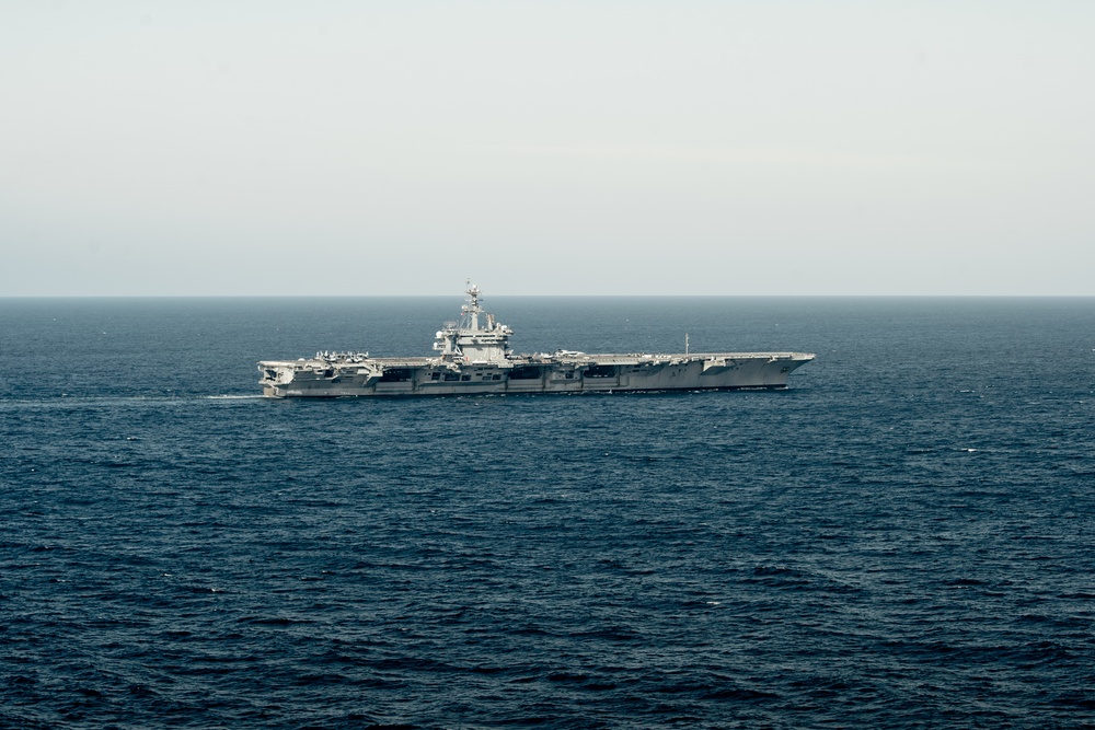 George Washington Conducts a Bilateral Engagement with the Peruvian Navy