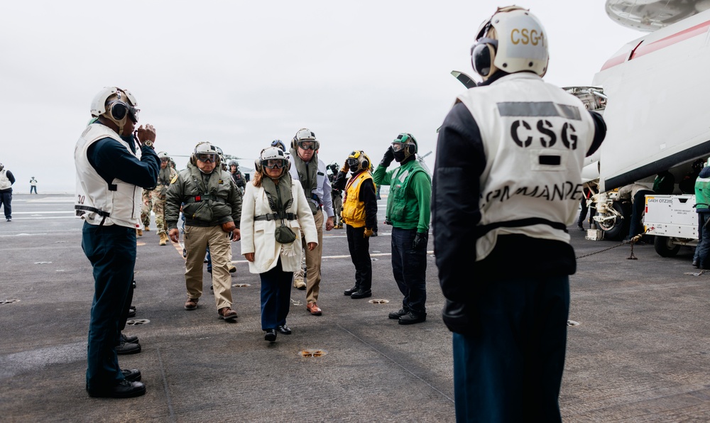 George Washington Conducts a Bilateral Engagement with the Peruvian Navy