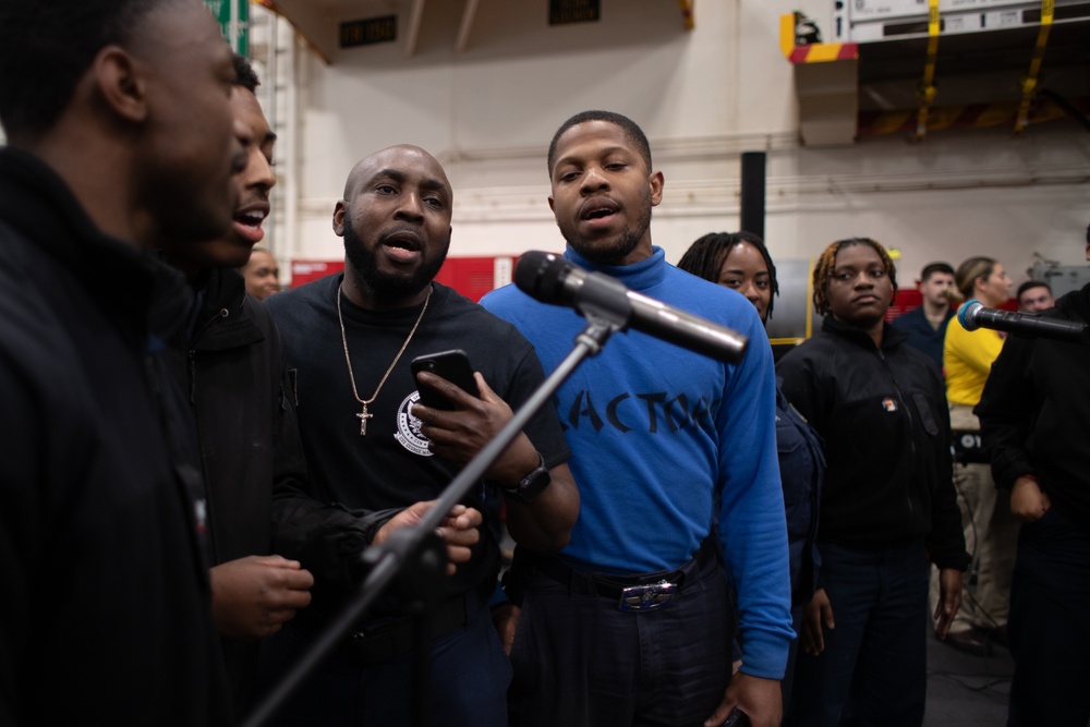 Sailors Perform in Juneteenth Event