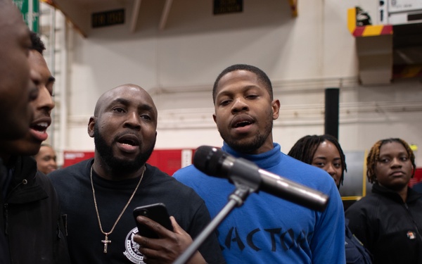 Sailors Perform in Juneteenth Event