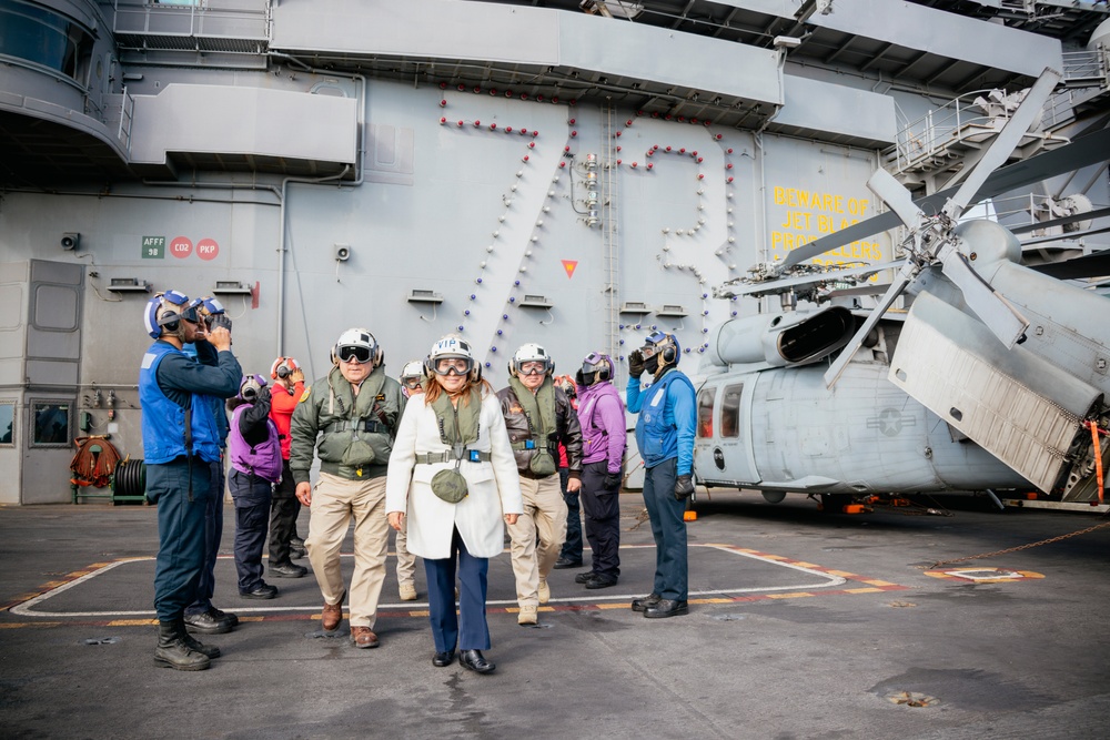 George Washington Conducts a Bilateral Engagement with the Peruvian Navy