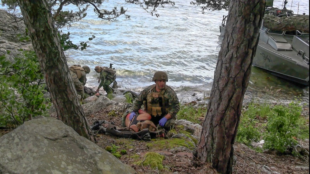 CLB-8 Performs Casualty Evacuations with Swedish Marines and Sailors