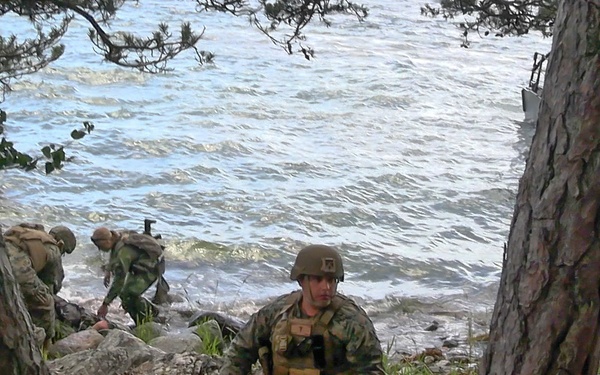 CLB-8 Performs Casualty Evacuations with Swedish Marines and Sailors