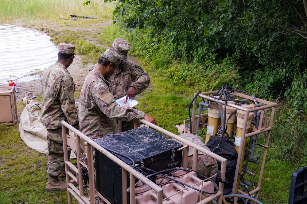 553rd DSSB Practices Water Purification In Poland