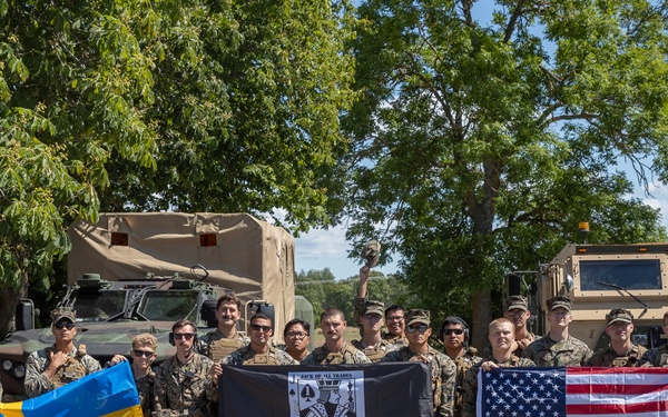 CLB-8 Speak with Distinguished Visitors