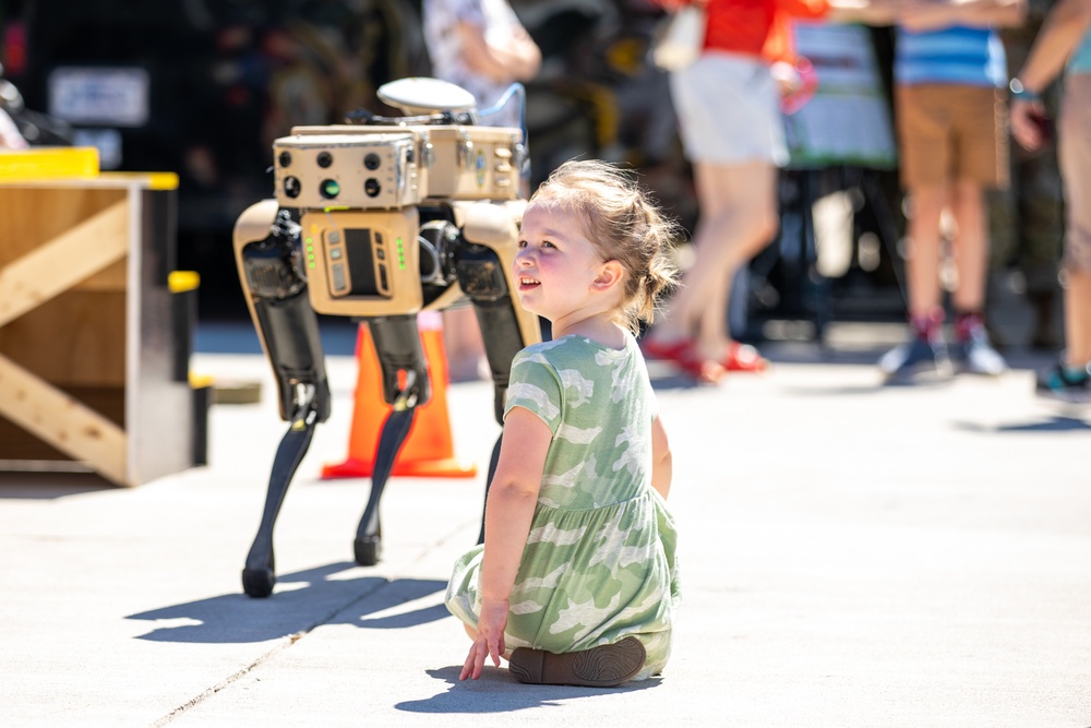 DEVCOM’s robot dog makes an appearance at Army’s 249th birthday