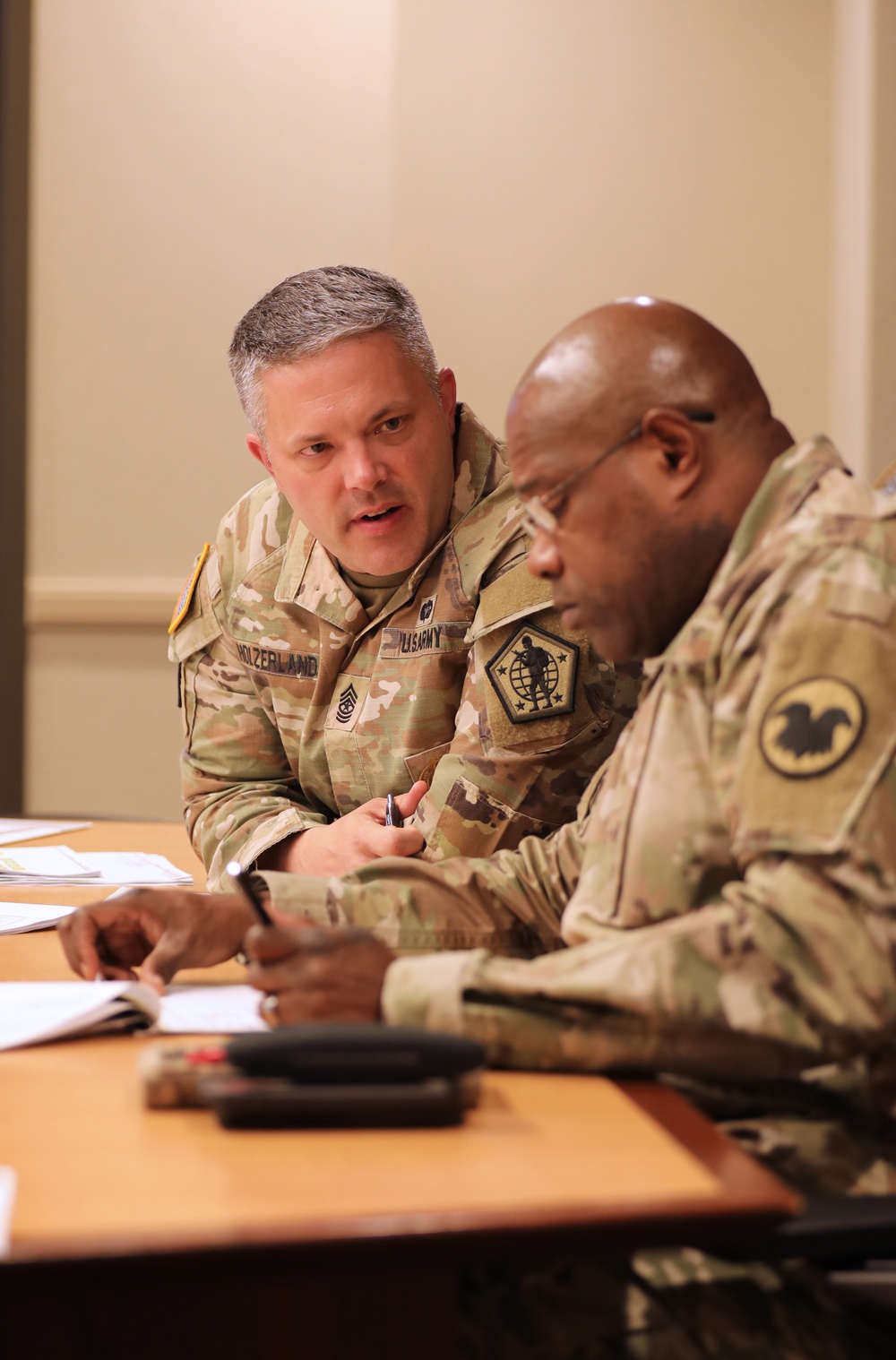 Ninth Command Chief Warrant Officer of the U.S. Army Reserve Command visits HRC