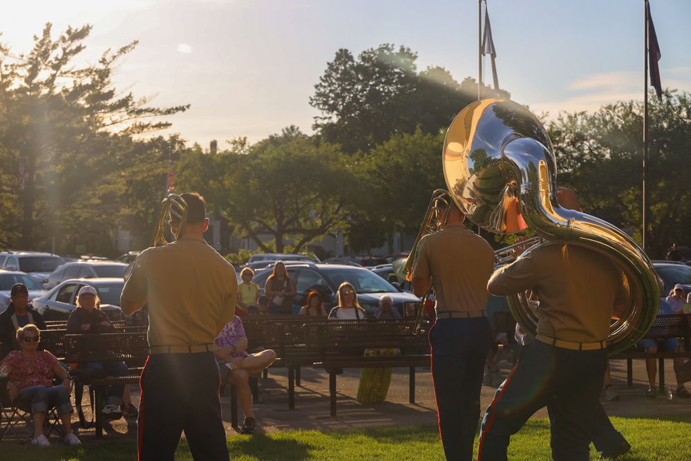 Marine Forces Reserve Band performs at Winona Steamboat Days