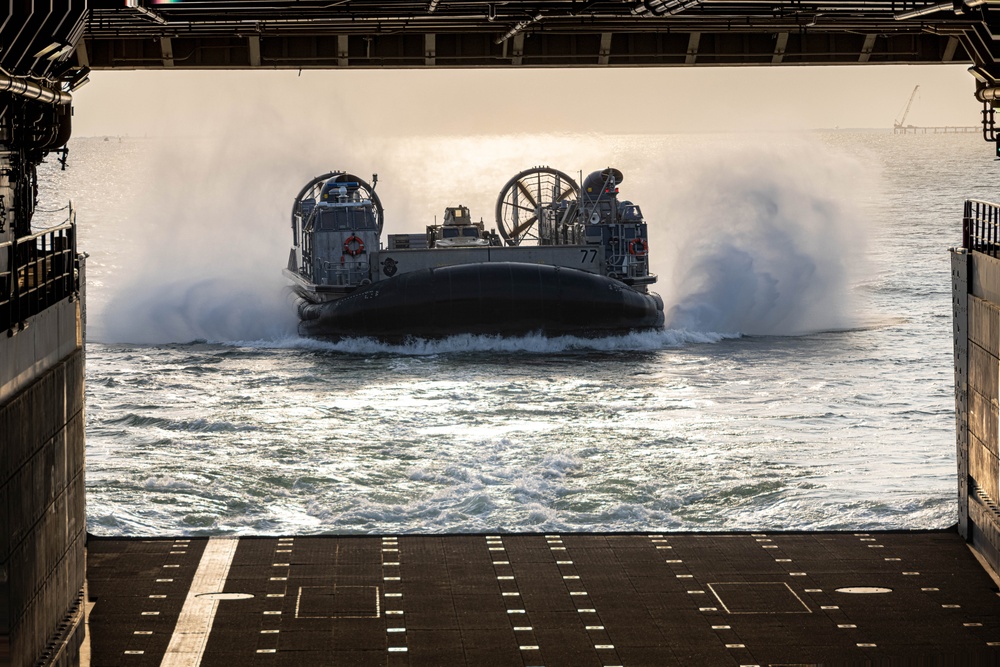 LCAC Operations During MDFW2024