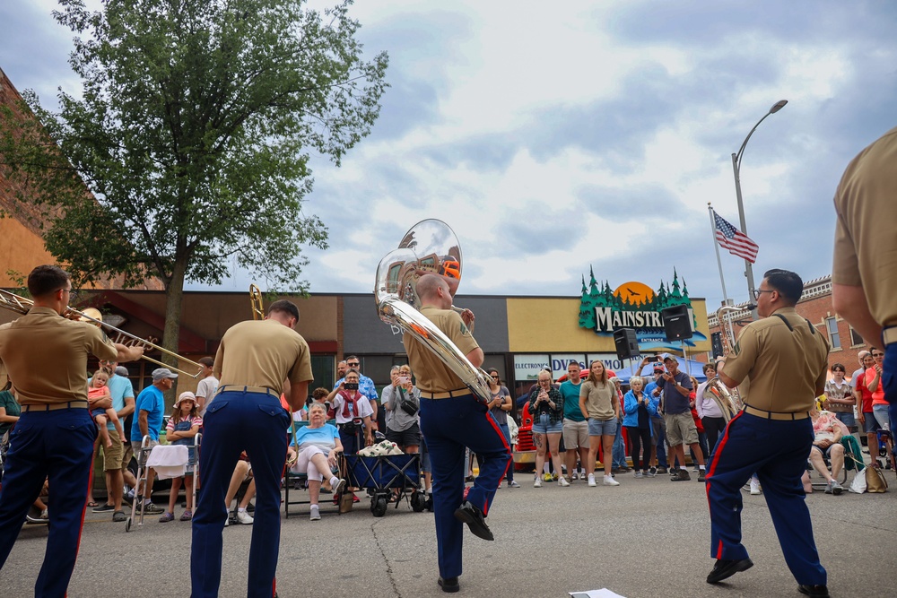 Marine Forces Reserve Band performs at Winona Steamboat Days