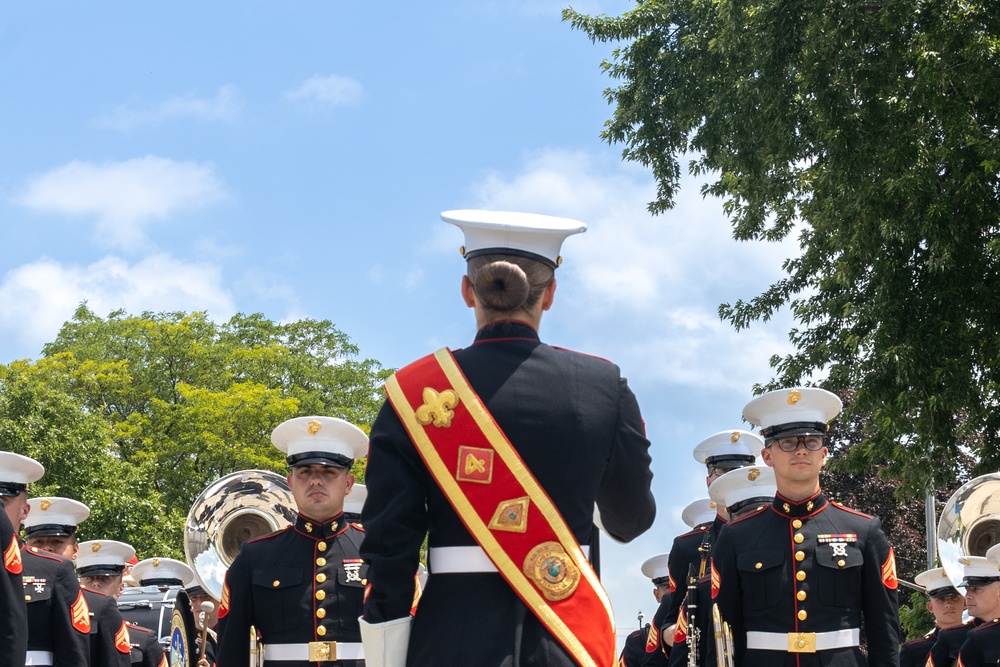 Marine Forces Reserve Band performs at Winona Steamboat Days