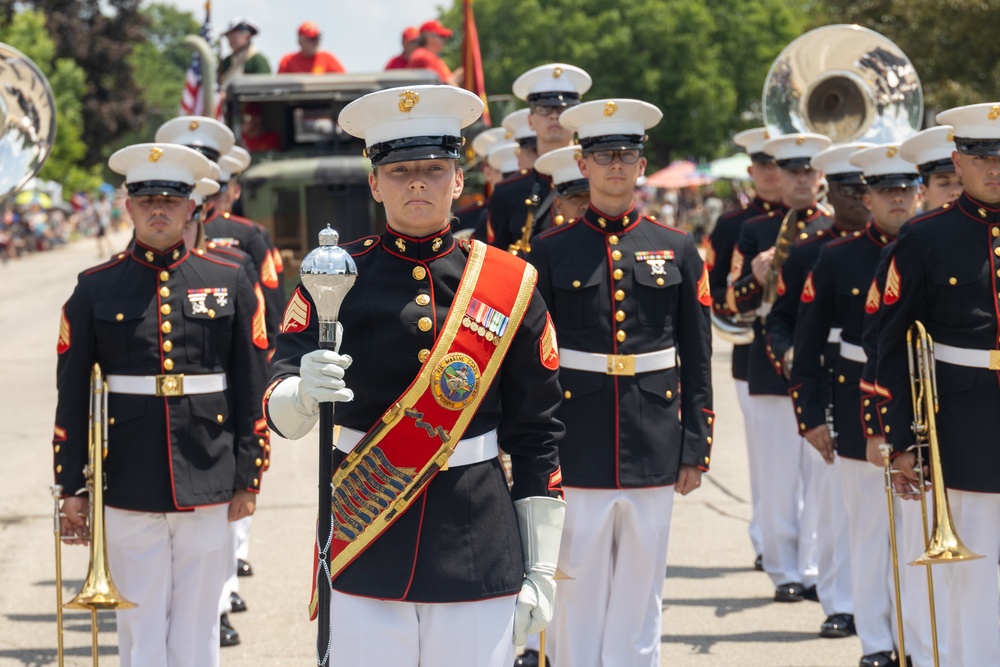 Marine Forces Reserve Band performs at Winona Steamboat Days