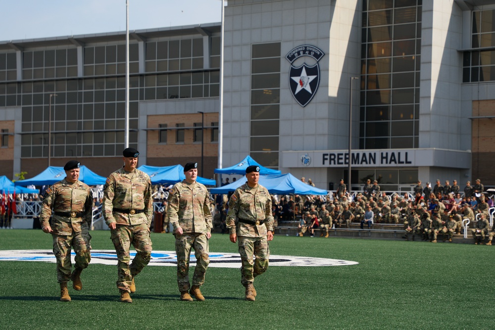 2nd Infantry Division/ROK-U.S. Combined Division Change of Command