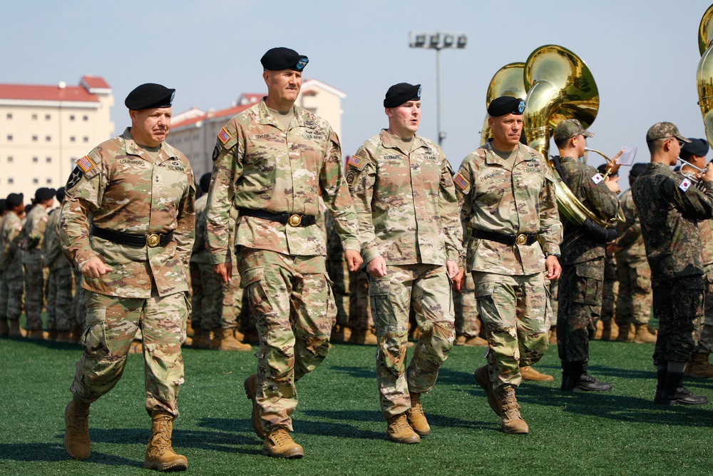 2nd Infantry Division/ROK-U.S. Combined Division Change of Command