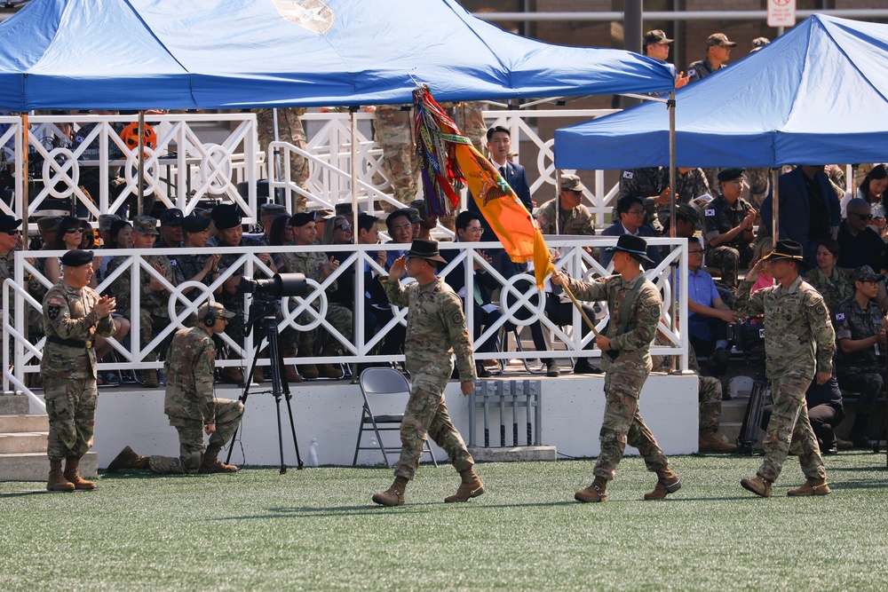 2nd Infantry Division/ROK-U.S. Combined Division Change of Command