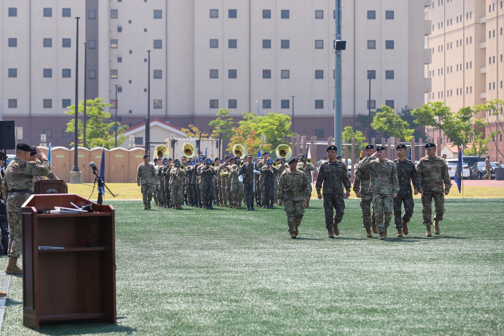 2nd Infantry Division/ROK-U.S. Combined Division Change of Command