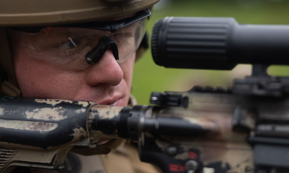 4th Marines Fire away on Unknown Distance and Short Bay Ranges During Fuji Viper 24.3   