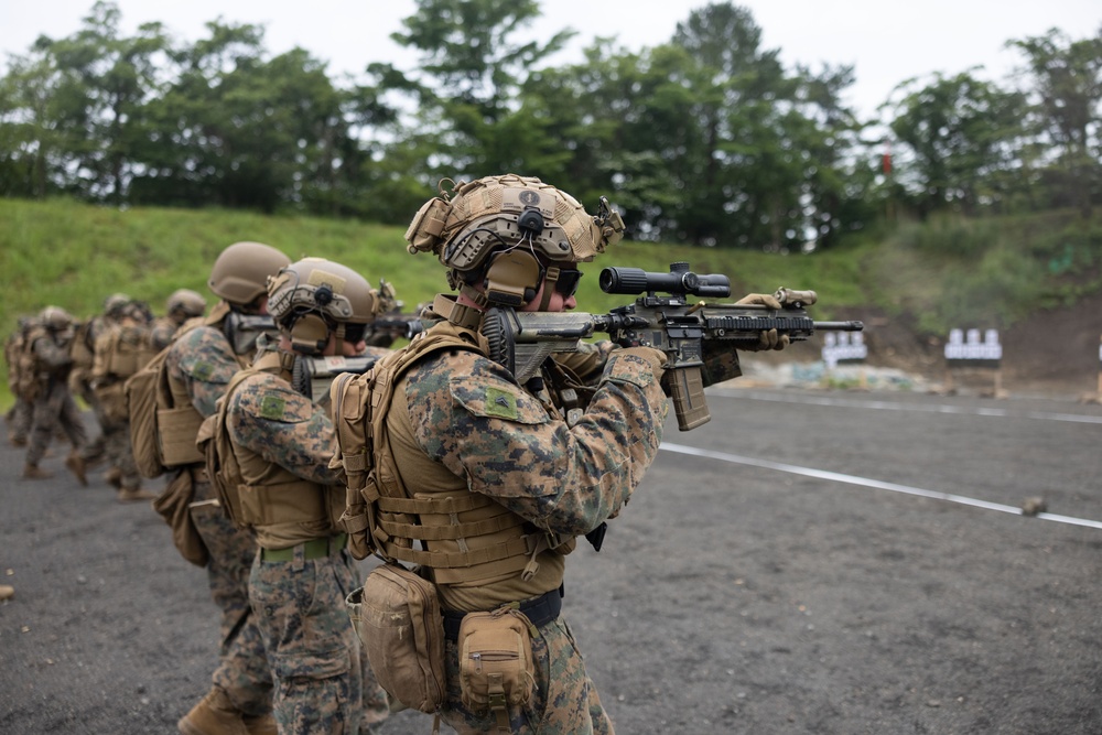 4th Marines Fire away on Unknown Distance and Short Bay Ranges During Fuji Viper 24.3        