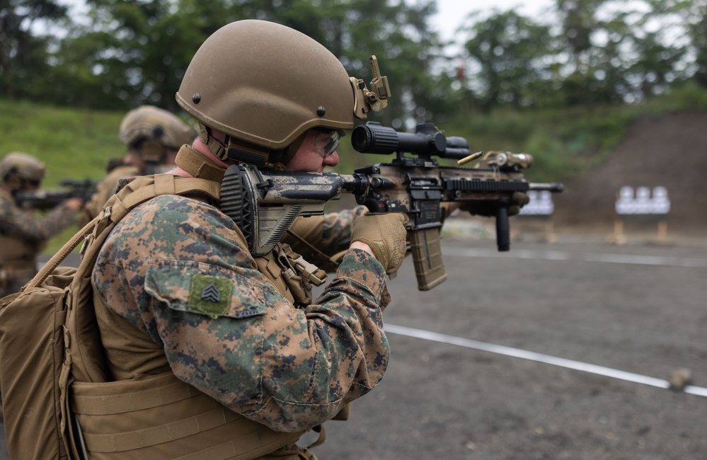 4th Marines Fire away on Unknown Distance and Short Bay Ranges During Fuji Viper 24.3   