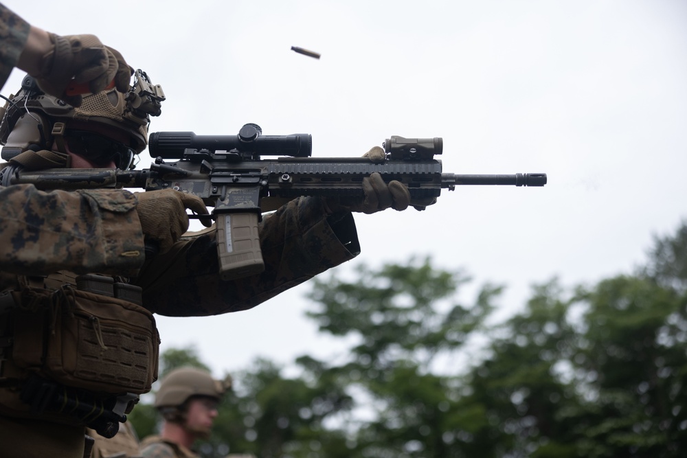  4th Marines Fire away on Unknown Distance and Short Bay Ranges During Fuji Viper 24.3   