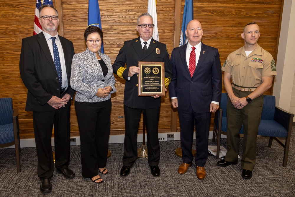 DVIDS - Images - Marine Corps Fire & Emergency Services Awards [Image 5 ...