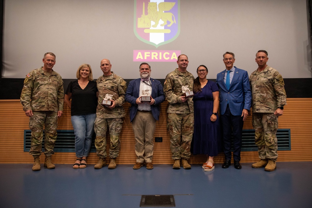 U.S. Army Southern European Task Force, Africa announces first recipients of the &quot;Skip&quot; Davis Jr. Lions Legacy Awards during quarterly All-Hands brief