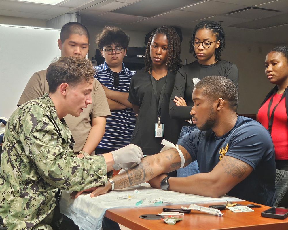 Local medical students get hands on military medical training