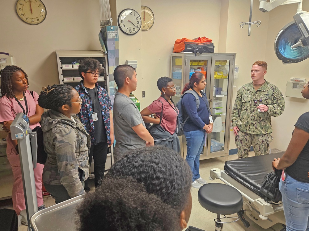 Local medical students get hands on military medical training