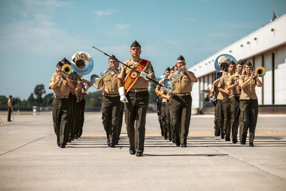 Marine Helicopter Squadron One Hosts a Change of Command Ceremony for Col. Bradley Harms