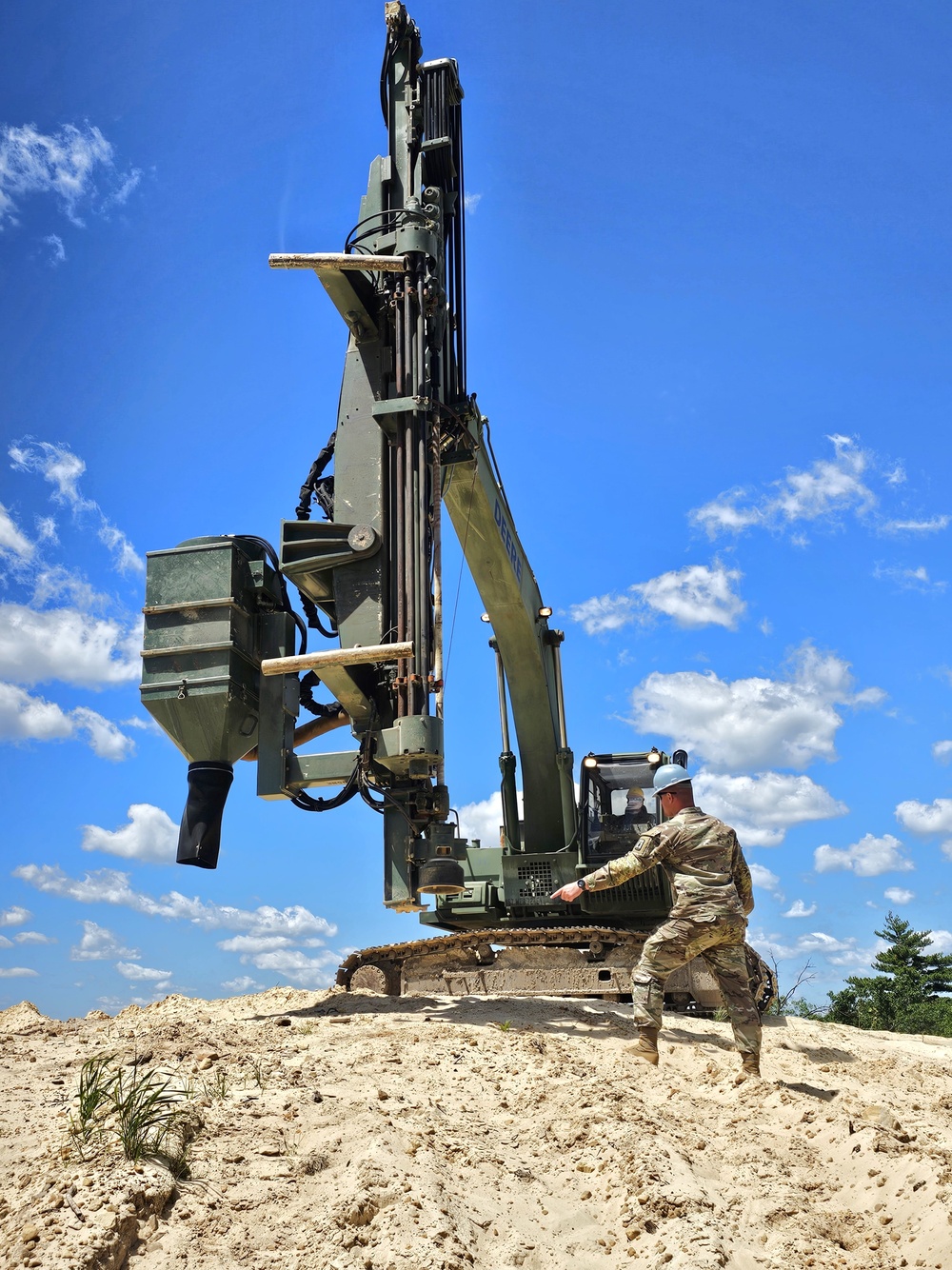 Demo time: Wisconsin Guard’s 106th Engineers conduct quarry blasts supporting Fort McCoy project
