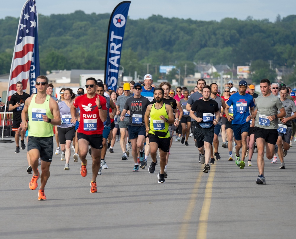 Air Force Marathon hold Museum Mile