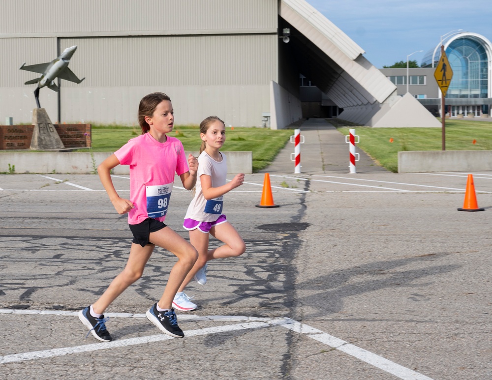 Air Force Marathon hold Museum Mile