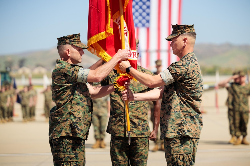 Headquarters and Headquarters Squadron MCAS Camp Pendleton Change of Command