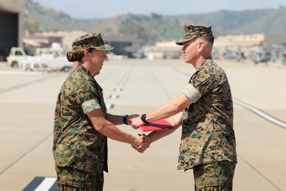 Headquarters and Headquarters Squadron MCAS Camp Pendleton Change of Command