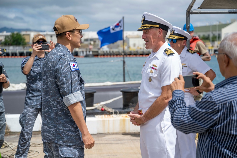 ROKS Lee Beom-seok (SS-081) arrives for RIMPAC 2024