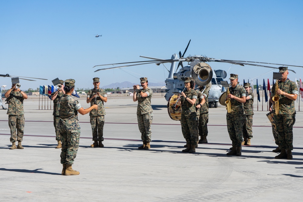 VMX-1 hosts change of command ceremony