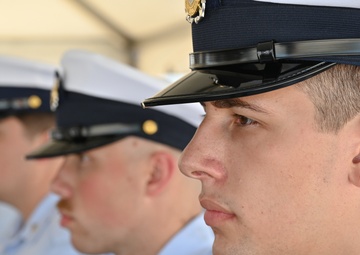 U.S. Coast Guard Cutter Dauntless holds service recognition ceremony