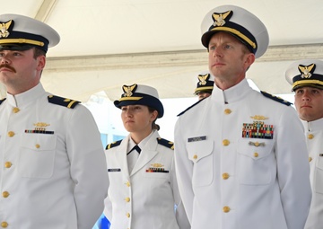 U.S. Coast Guard Cutter Dauntless holds service recognition ceremony