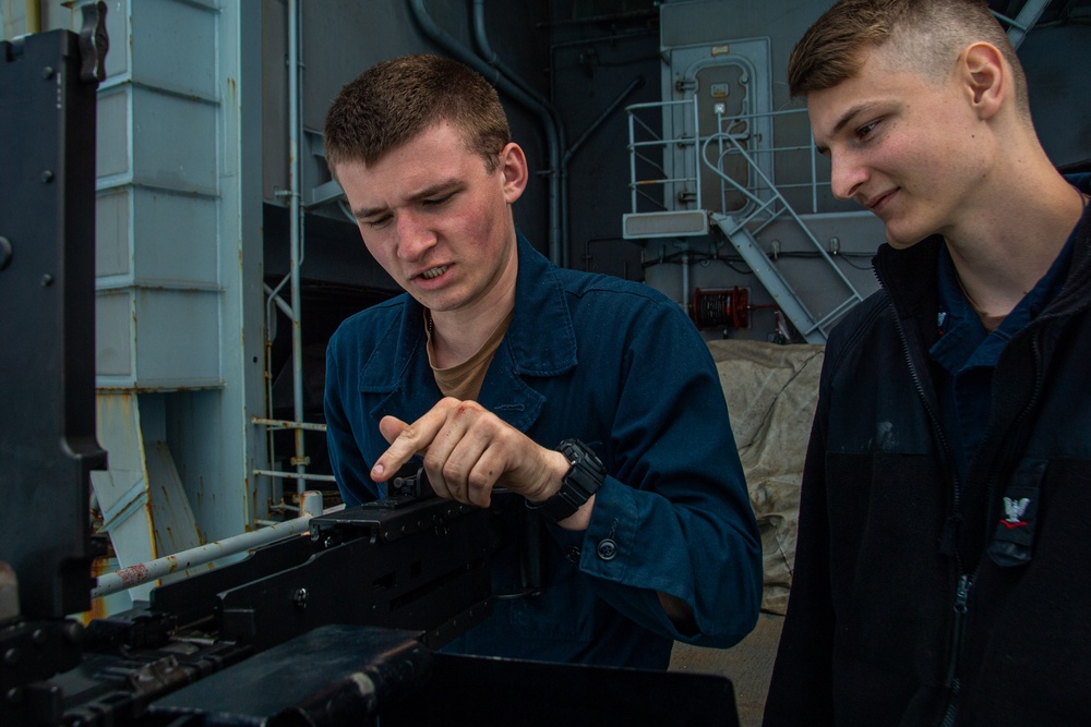 Sailor Does M2A1 training