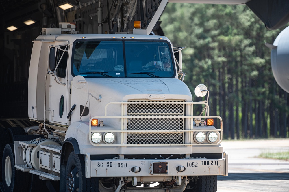 1050th Transportation Battalion Conducts Joint Operation With 437th Airlift Wing