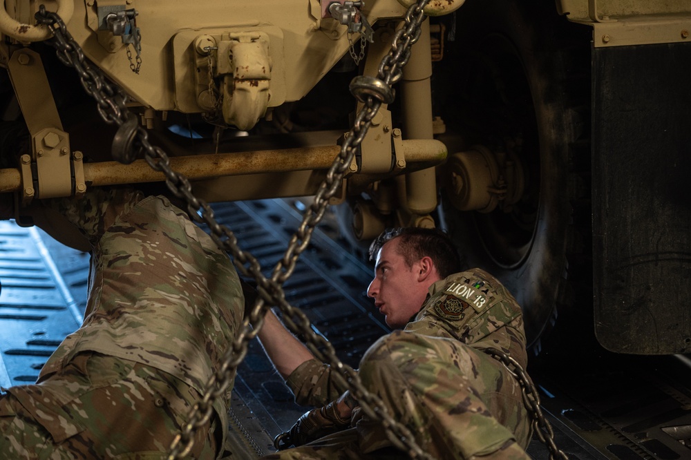 1050th Transportation Battalion Conducts Joint Operation With 437th Airlift Wing